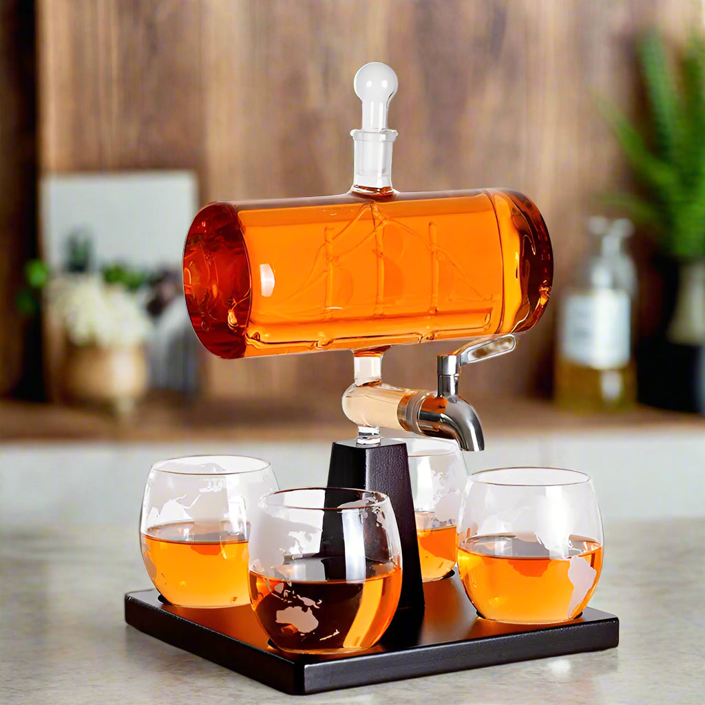 BOAT WHISKEY DECANTER SET