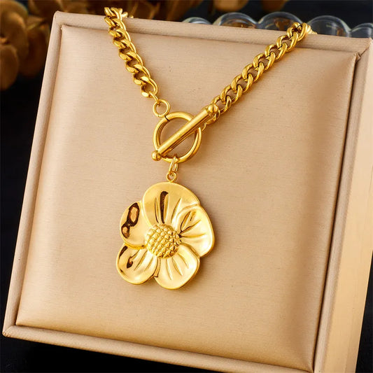 GOLDEN BLOOM NECKLACE