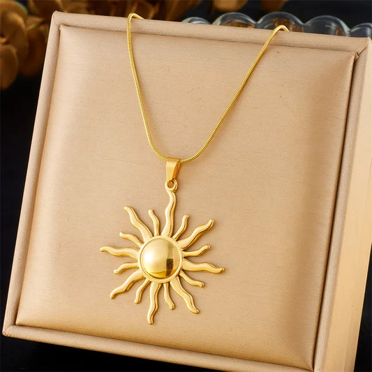 SUNBURST PENDANT NECKLACE