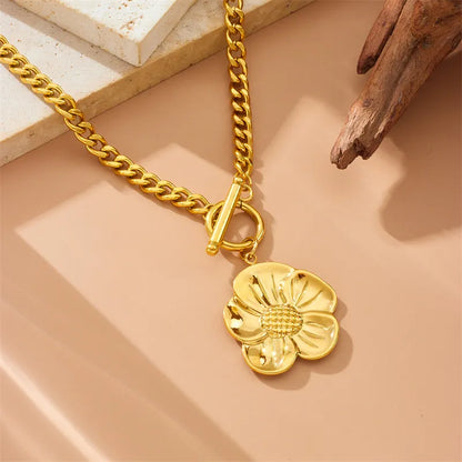 GOLDEN BLOOM NECKLACE