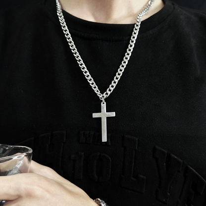 ELEGANCE CROSS NECKLACE