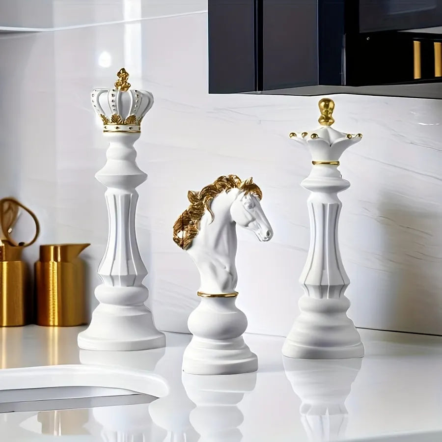 ROYAL CHESS PIECES DECOR